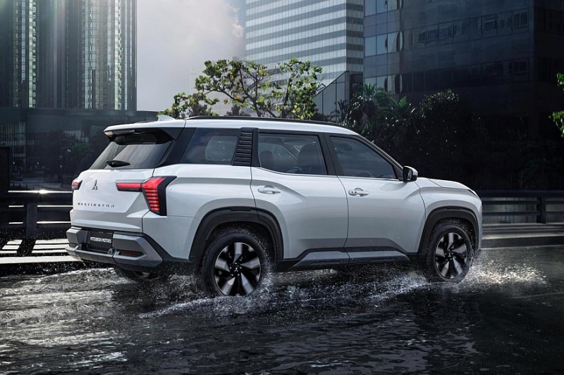 Новый кроссовер Mitsubishi Destinator доступен к заказу: в базе &ndash; дешевле младшего Xforce