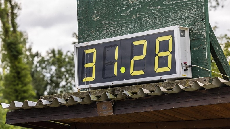 Новый Porsche Cayenne: рекорд от гонщицы-блондинки и грузовой тест от Ричарда Хаммонда