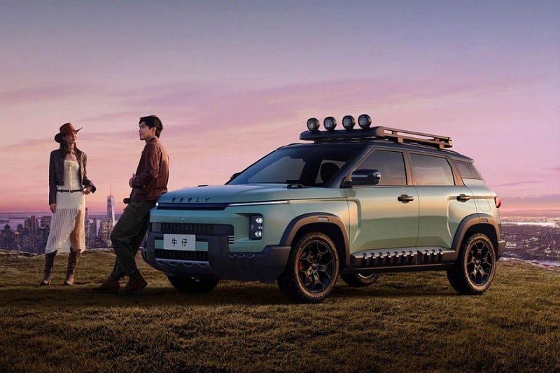 Обновлённый кроссовер Geely Icon: привычные ручки, раздельные экраны и скидки
