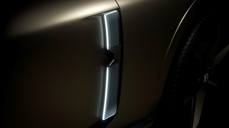 Программный концепт Bentley EXP 15: асимметричное кросс-купе без круглых фар