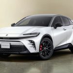 У кроссовера Toyota Crown Sport появилась пара новых версий – базовая и юбилейная