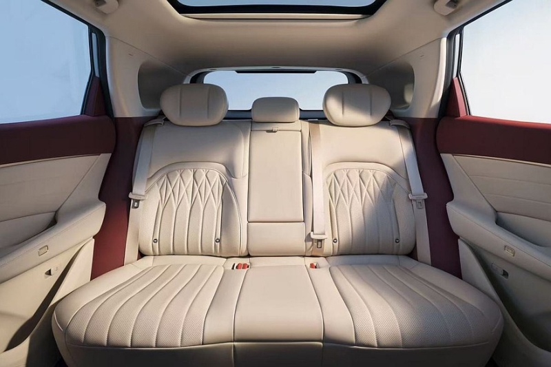 Dongfeng Aeolus L8 предложен с привлекательными ценами, кроссовер планируют привезти в РФ