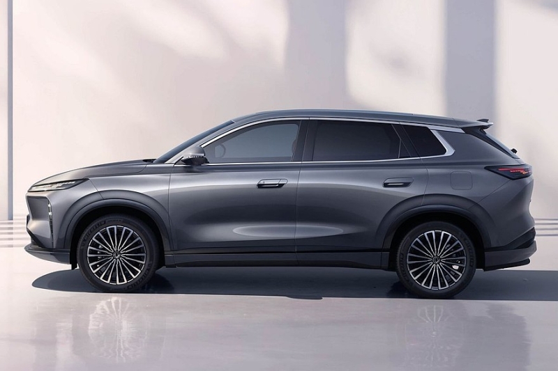 Dongfeng Aeolus L8 предложен с привлекательными ценами, кроссовер планируют привезти в РФ