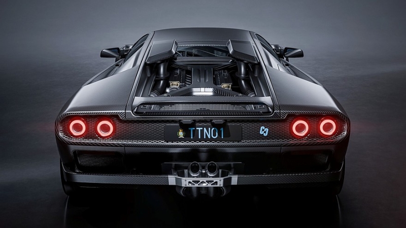Eccentrica V12 Pacchetto Titano: трековая версия рестомода на базе Lamborghini Diablo