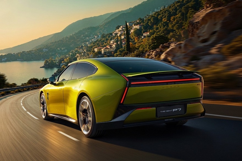 Эффектный лифтбек Xpeng P7 вызвал ажиотажный спрос после премьеры