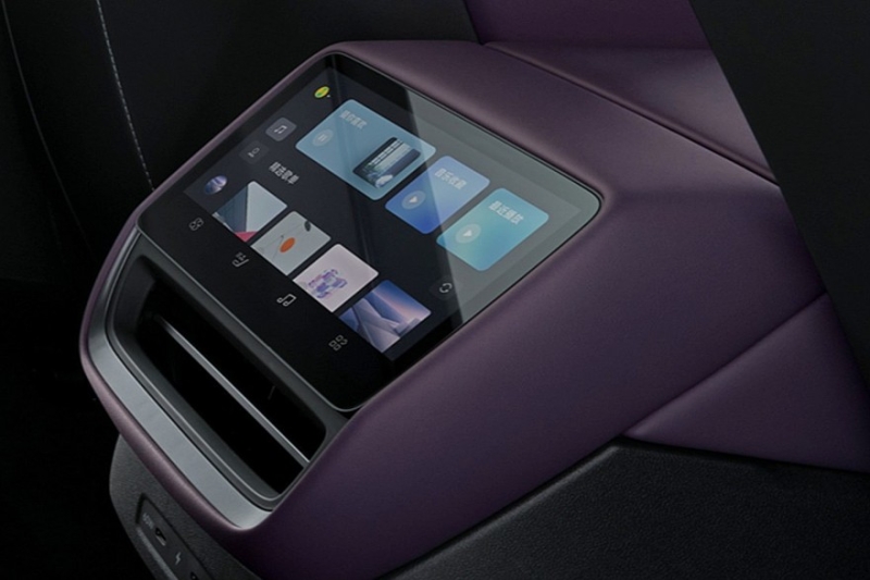 Эффектный лифтбек Xpeng P7 вызвал ажиотажный спрос после премьеры