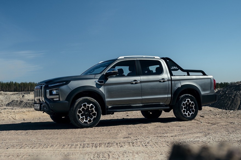 Флагманский пикап JAC T9 в России: теперь с дизелем, цена известна