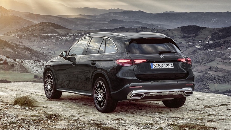 Mercedes-Benz может начать использовать двигатели BMW в своих будущих моделях