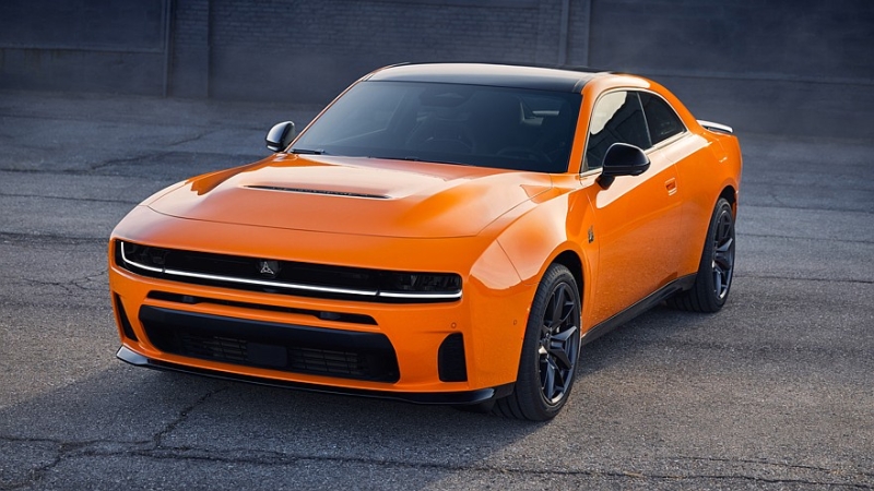 На американский рынок выходит новый бензиновый Dodge Charger