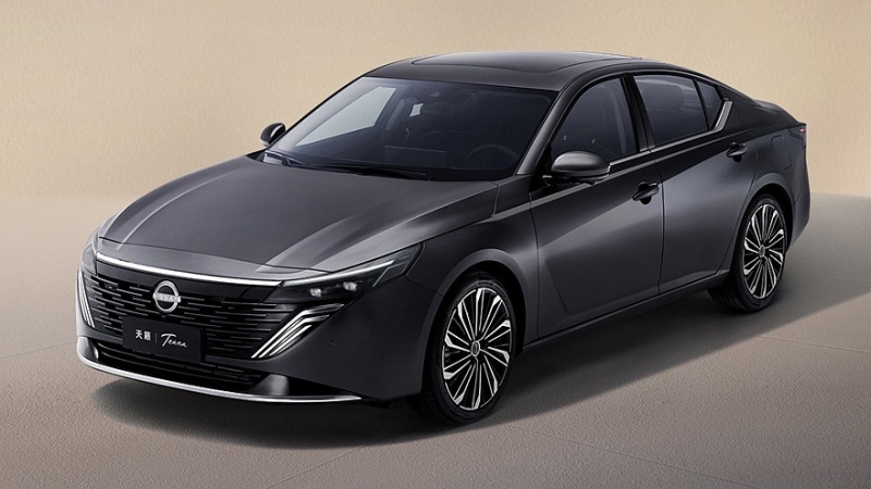 Новый седан Nissan Teana показался на официальных снимках