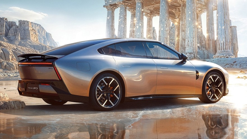 Новый Xpeng P7 выходит на рынок: крутой дизайн и очень богатое оснащение за свои деньги