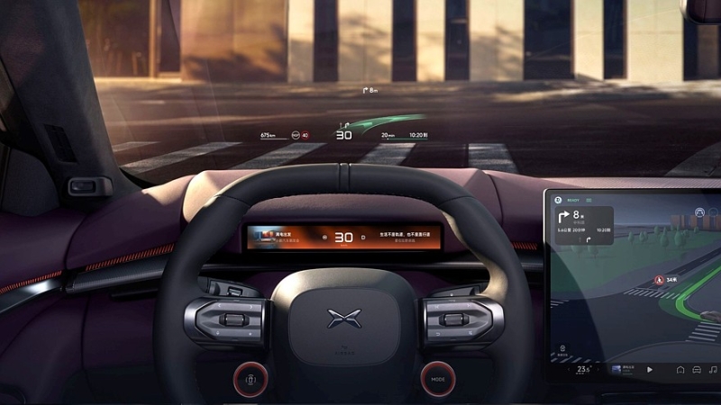 Новый Xpeng P7 выходит на рынок: крутой дизайн и очень богатое оснащение за свои деньги