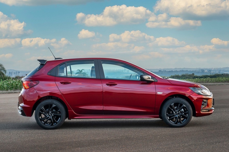 Обновлённый Chevrolet Onix: &laquo;живые&raquo; фото, подешевевшая база и другие уточнения