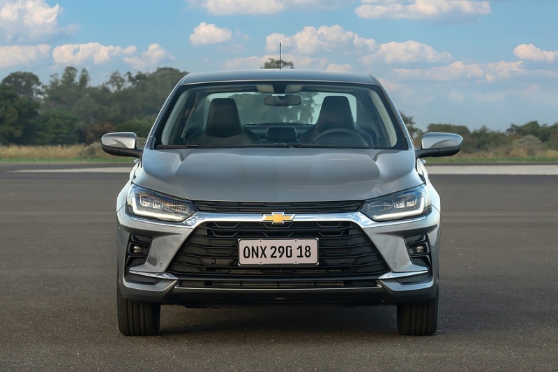 Обновлённый Chevrolet Onix: &laquo;живые&raquo; фото, подешевевшая база и другие уточнения