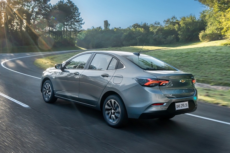 Обновлённый Chevrolet Onix: &laquo;живые&raquo; фото, подешевевшая база и другие уточнения