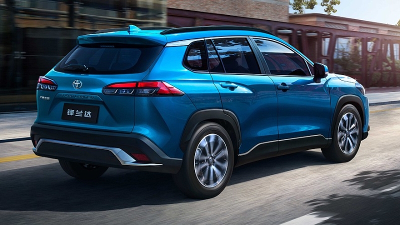 Обновлённый кроссовер Toyota Frontlander: первые изображения