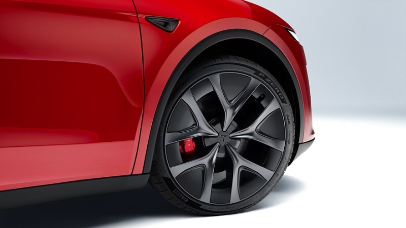 Обновлённый Tesla Model Y Performance дебютировал во «враждебной» Европе