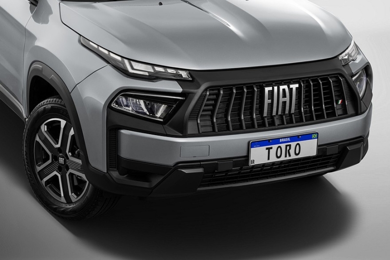 Представлен обновлённый пикап Fiat Toro: внушительнее, но не особо богаче