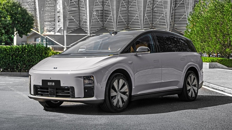 Провал и скандал: Li i8 подешевел всего через неделю после дебюта на фоне слабых продаж