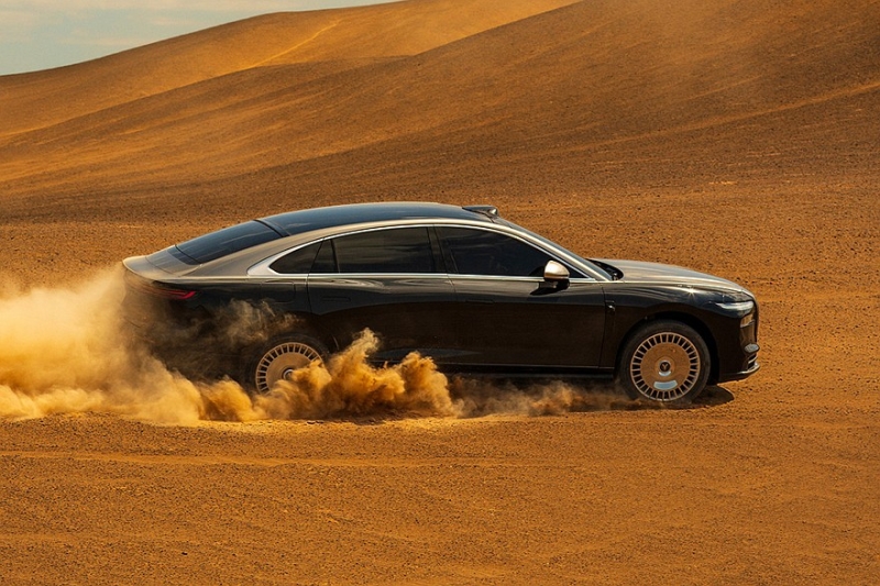 Седан Voyah Passion L готовится к дебюту: больше и роскошнее