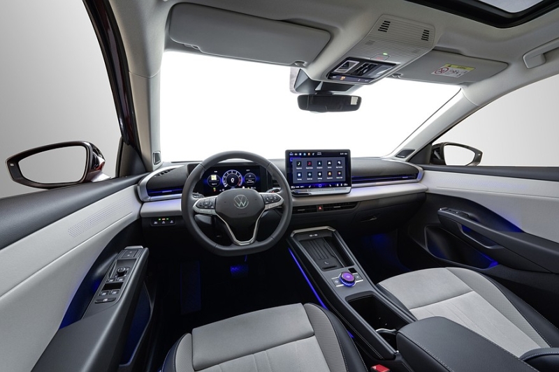 Volkswagen рассекретил кроссовер T-Roc нового поколения, цена известна