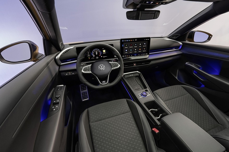 Volkswagen рассекретил кроссовер T-Roc нового поколения, цена известна