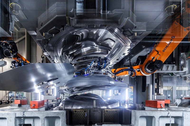 Чисто, зелено, солнечно: BMW показала завод, на котором будут собирать новый BMW iX3