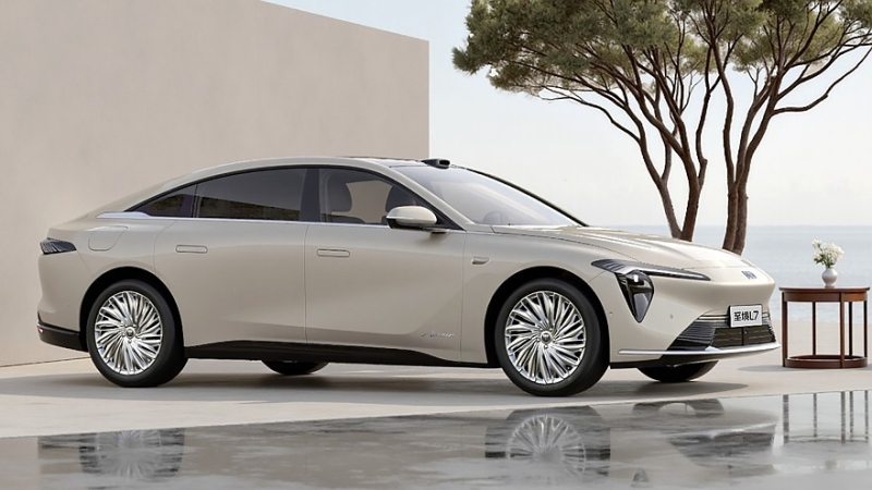 Китайский Buick Electra L7 готовится к премьере: библиотечная тишина и мощная &laquo;музыка&raquo;