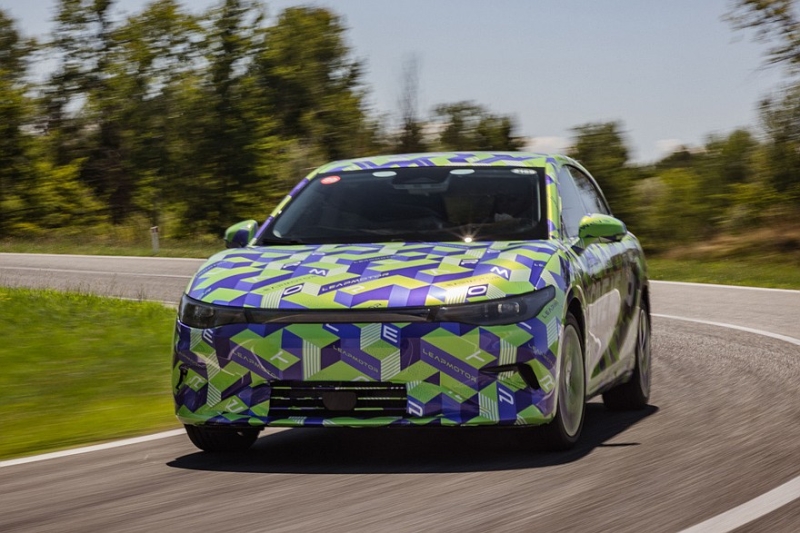 Lafa 5 от марки Leapmotor, которую продвигает Stellantis: &laquo;живые&raquo; фото и расшифровка названия