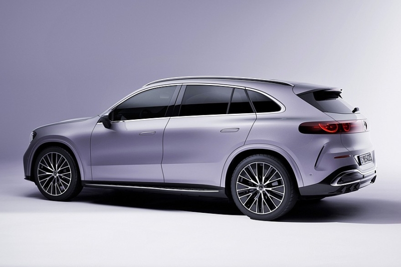 Mercedes-Benz GLC with EQ Technology: 800 вольт, пиксельный «гриль» и фоторамка в «базе»