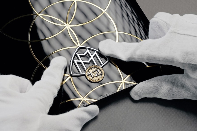 Mercedes-Maybach S-Class обзавёлся спецверсией V12 Edition с декором из золота