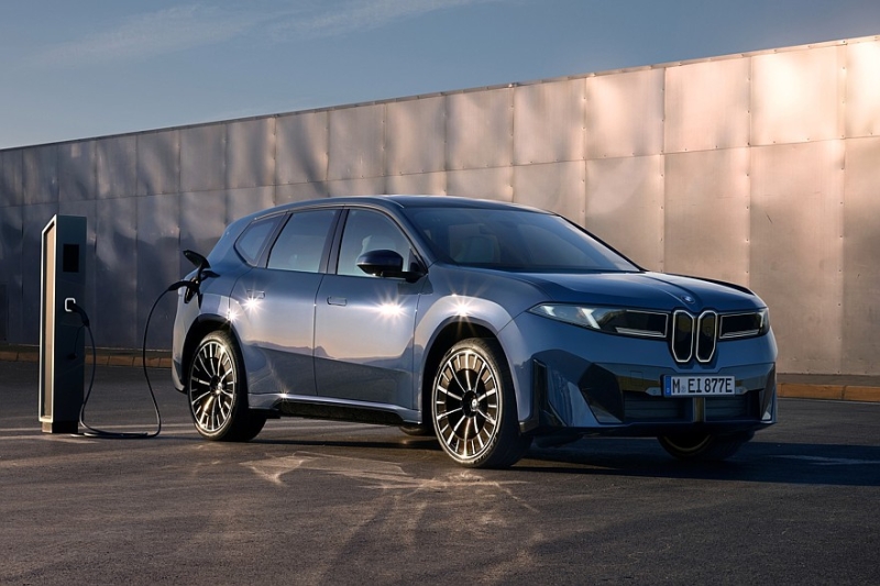 Новый BMW iX3: узкие ноздри, эксцентричный салон, 800 вольт и суперкомпьютеры