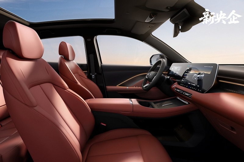 Объявленный новым поколением Changan CS55 Plus показался на свежих фирменных фото