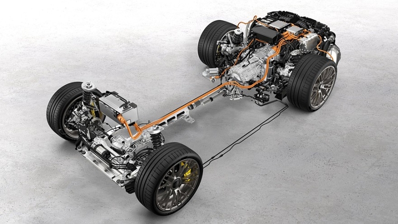 Обновлённый Porsche 911 Turbo S: гибридные 711 л.с., масса 1740 кг и 2,5 с до «сотни»