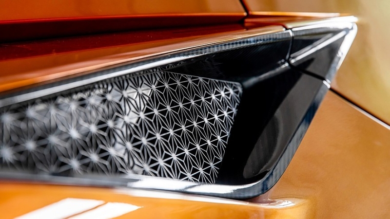 Похожий на ксеноморфа суперкар Apollo Evo с мотором V12 показался в серийном виде