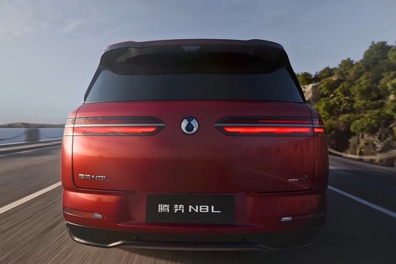 Представлен кроссовер Denza N8L от BYD: младший, но не менее роскошный