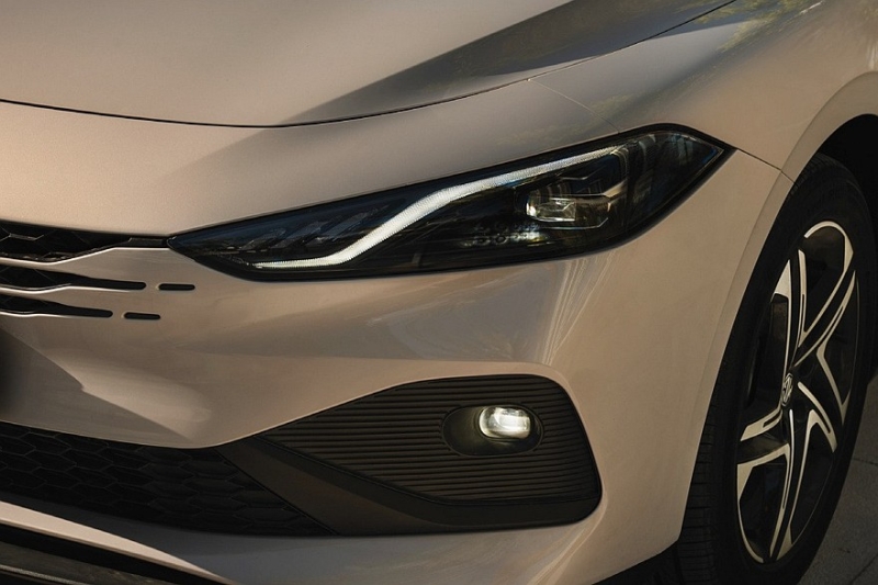 Представлен седан MG 8: очередной клон, причём не первой свежести