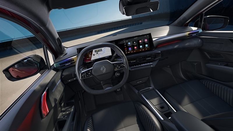 Renault Clio нового поколения подрос, изменил моторную гамму и стал динамичнее