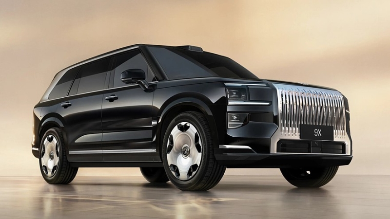 Роскошный гибридный кроссовер Zeekr 9X вышел на рынок: 1400 л.с. и 3,1 с до &laquo;сотни&raquo;