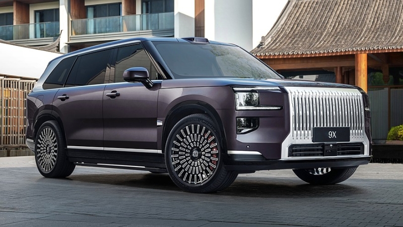 Роскошный гибридный кроссовер Zeekr 9X вышел на рынок: 1400 л.с. и 3,1 с до &laquo;сотни&raquo;