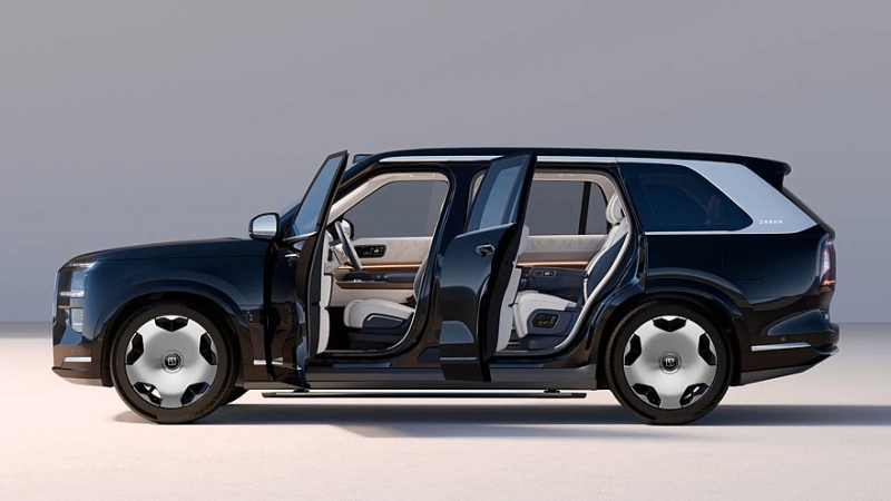 Роскошный гибридный кроссовер Zeekr 9X вышел на рынок: 1400 л.с. и 3,1 с до &laquo;сотни&raquo;