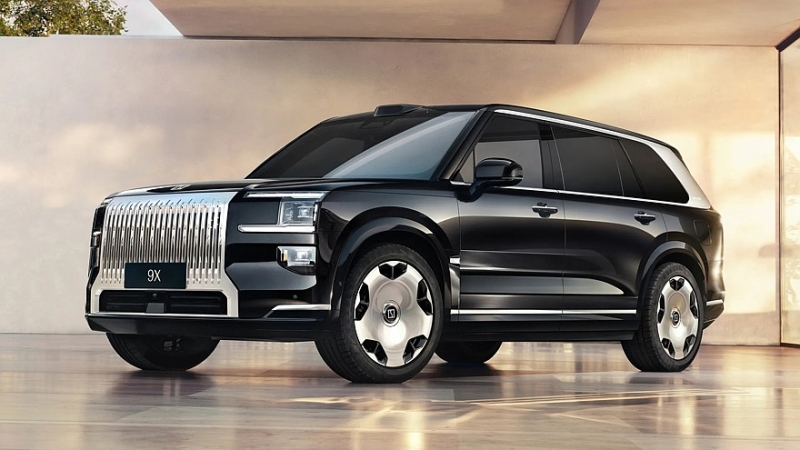 Роскошный гибридный кроссовер Zeekr 9X вышел на рынок: 1400 л.с. и 3,1 с до &laquo;сотни&raquo;