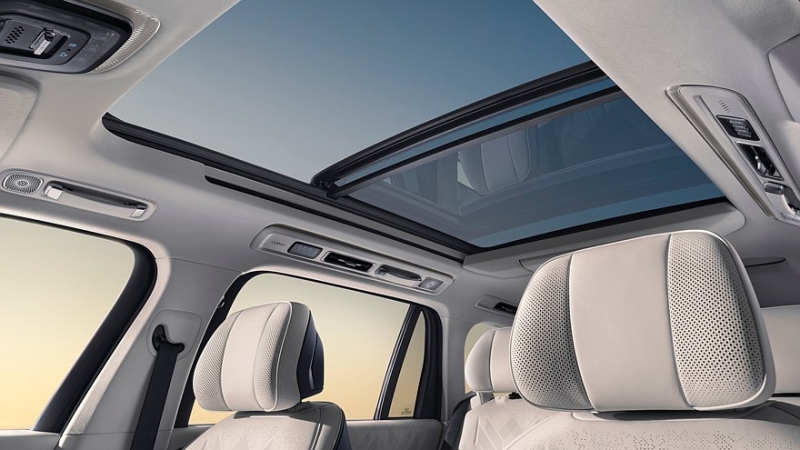 Роскошный гибридный кроссовер Zeekr 9X вышел на рынок: 1400 л.с. и 3,1 с до &laquo;сотни&raquo;