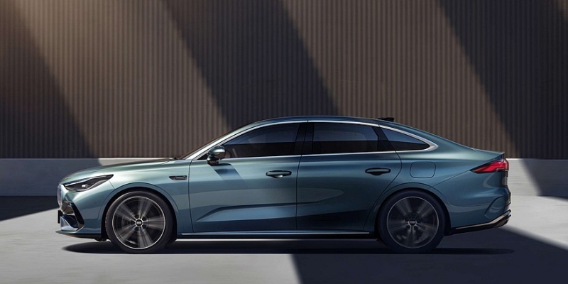 Седан Geely Galaxy Starshine 6 доступен к заказу, на очереди &ndash; родственный новый Emgrand