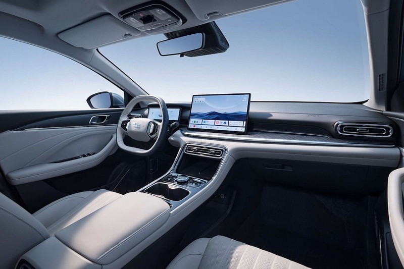 Седан Geely Galaxy Starshine 6 доступен к заказу, на очереди &ndash; родственный новый Emgrand