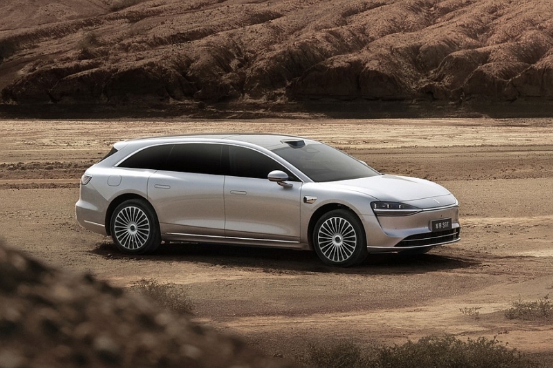 Универсал Stelato S9T от Huawei и BAIC: несколько вариантов начинки, есть полный привод