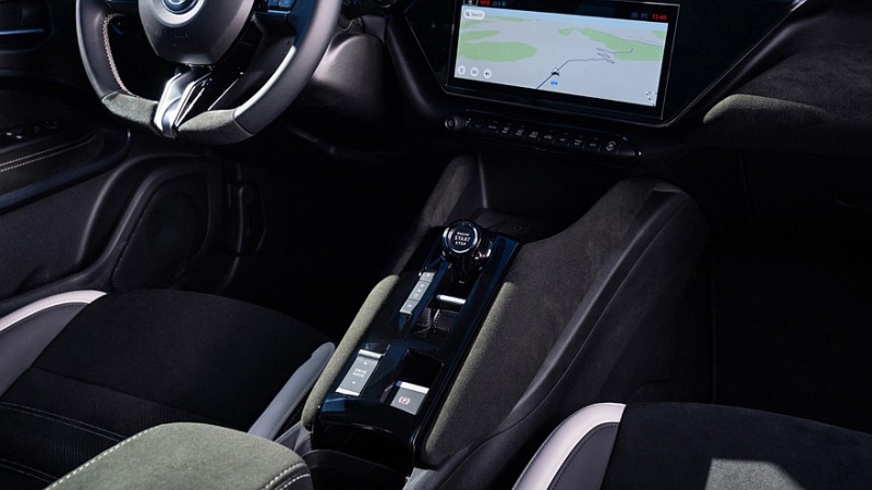 Alfa Romeo Junior обзавёлся «подогретой» версией Sport Speciale