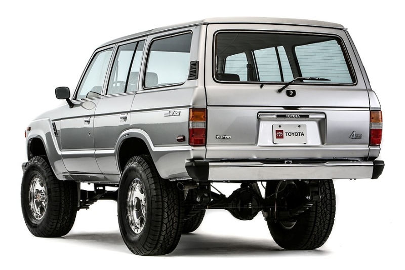 Больше мощности для классика: Toyota снабдила Land Cruiser J60 современным V6