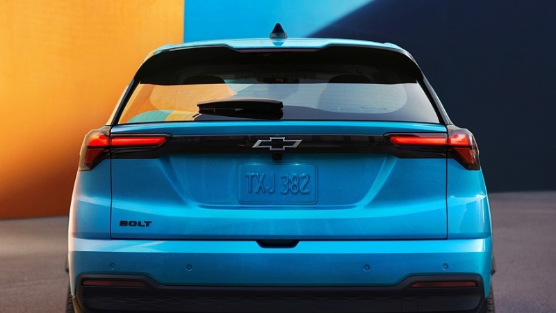 Chevrolet Bolt вернулся: только кроссовер, освежённый дизайн, новое &laquo;железо&raquo;