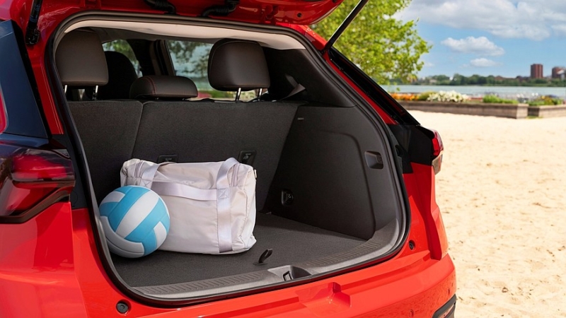 Chevrolet Bolt вернулся: только кроссовер, освежённый дизайн, новое &laquo;железо&raquo;